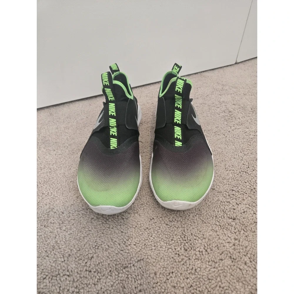 Nike Flex Runner Athletic Shoes 7YY Black Grey Volt Green Slip On  AT4662-020